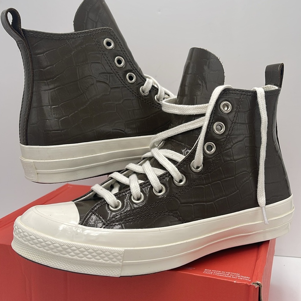 Converse WMNS Crocodile High-Tops A07656C
CHUCK 70 HI
ENGINE SMOKE/ENGINE SMOKE - Picture 9 of 16